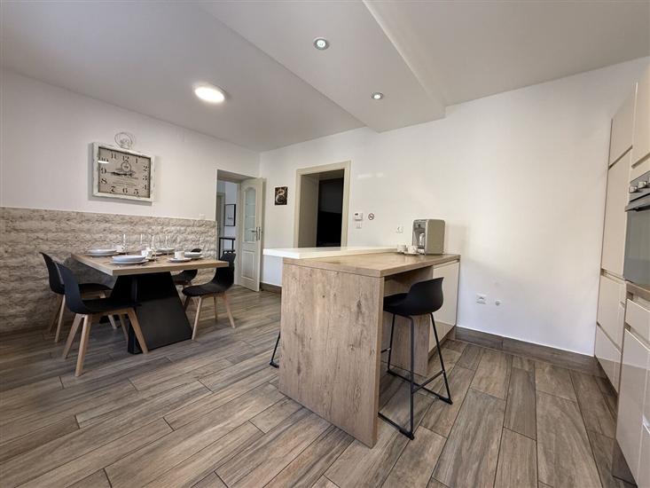 Apartment A1, for 6 persons