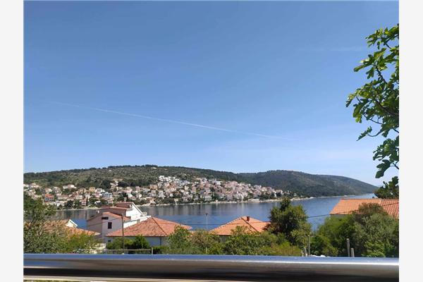 Apartment A2, for 5 persons