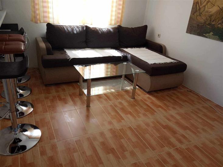 Apartment A2, for 5 persons