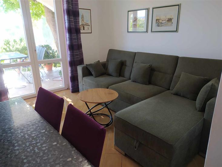 Apartment A1, for 5 persons