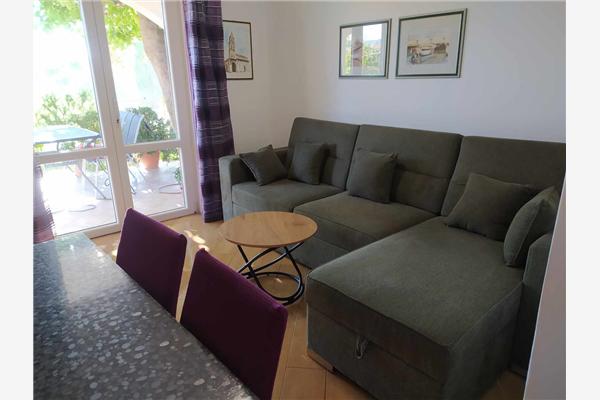 Apartment A1, for 5 persons