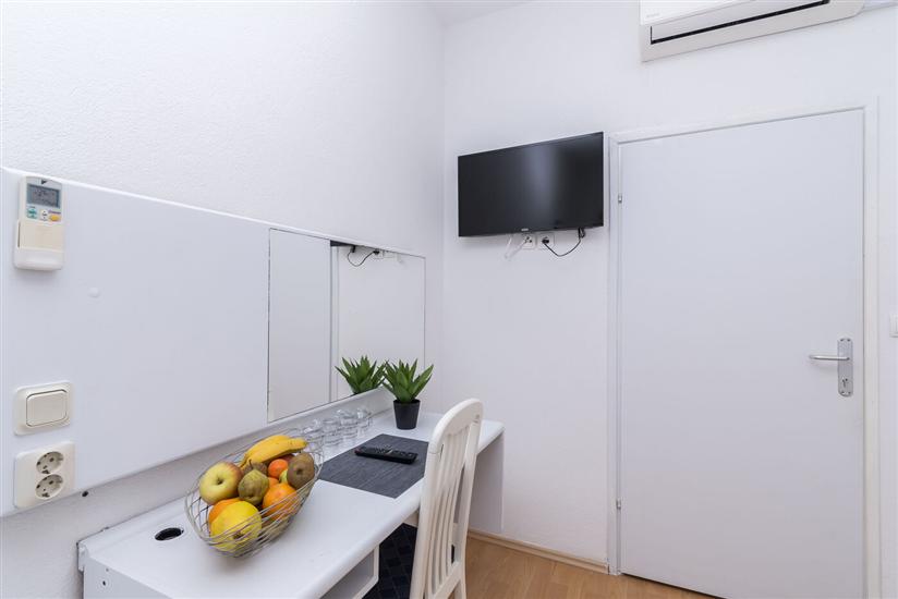 Room S206, for 4 persons