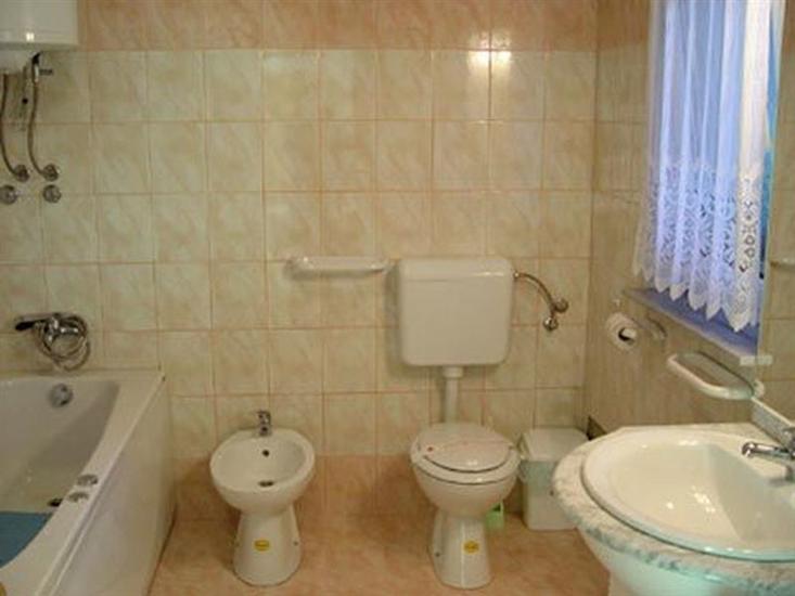 Apartment A2, for 4 persons