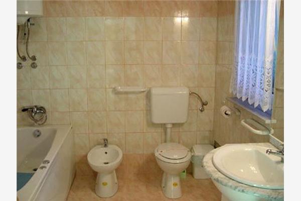 Apartment A2, for 4 persons