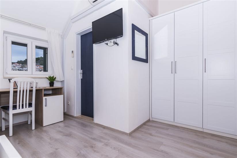 Room S301, for 2 persons