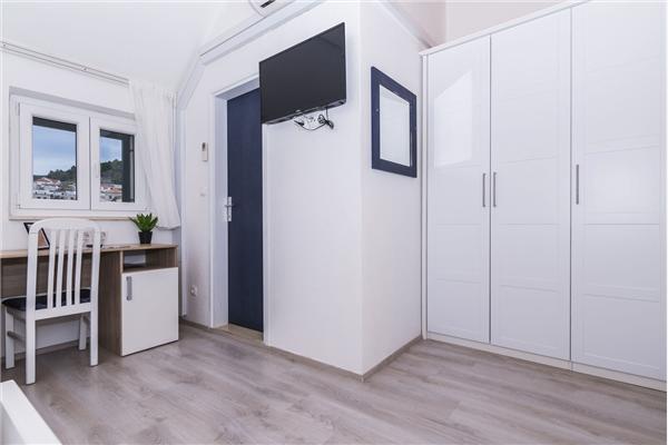 Room S301, for 2 persons