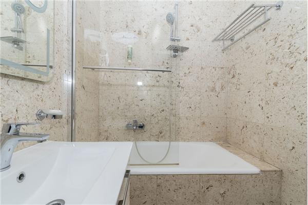 Room S201, for 4 persons