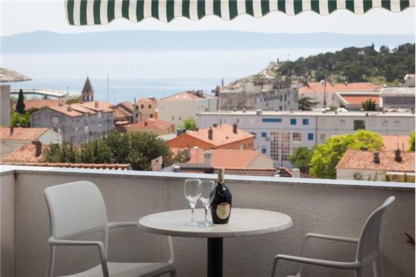 Apartment A1, for 5 persons