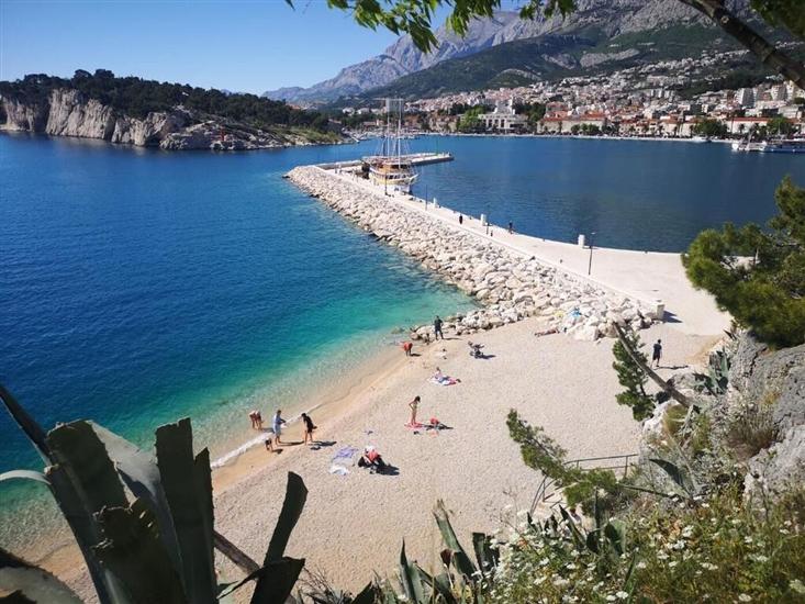Apartment Town and Beach