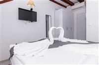 Room S203, for 2 persons