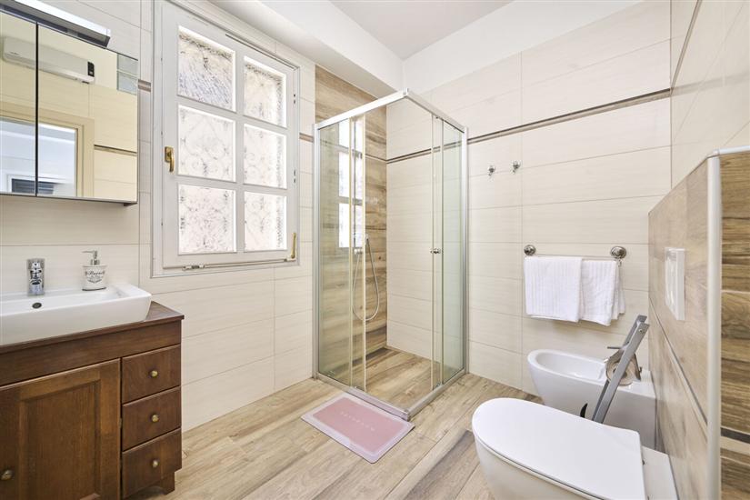 House K1, for 5 persons