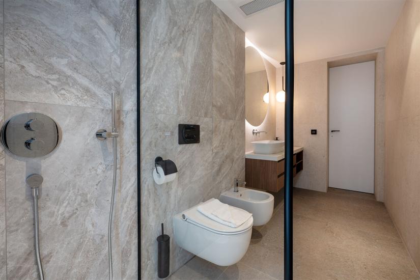 House K1, for 8 persons