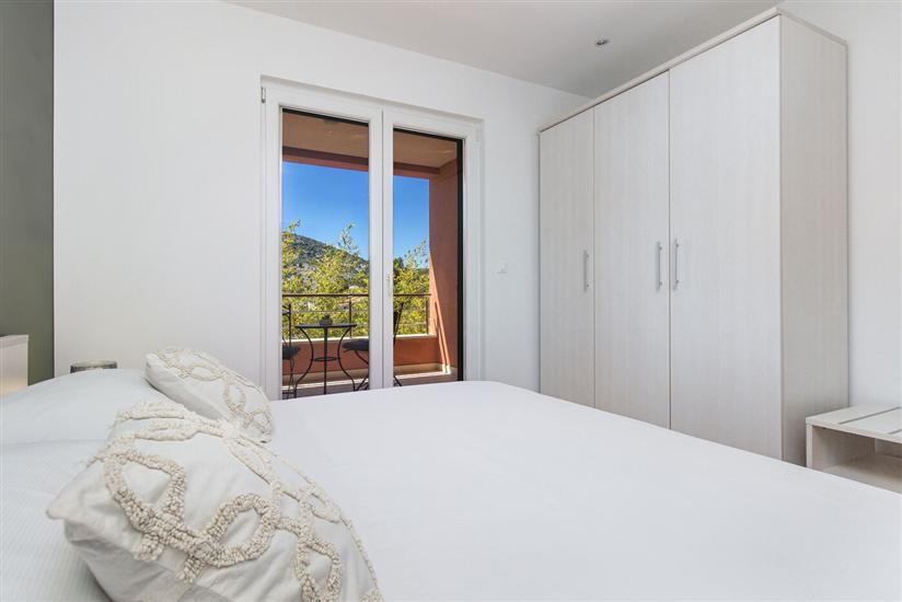 House K1, for 8 persons