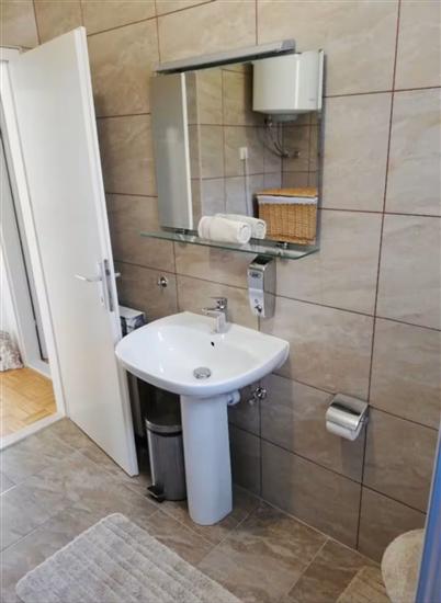 Apartment A1, for 6 persons