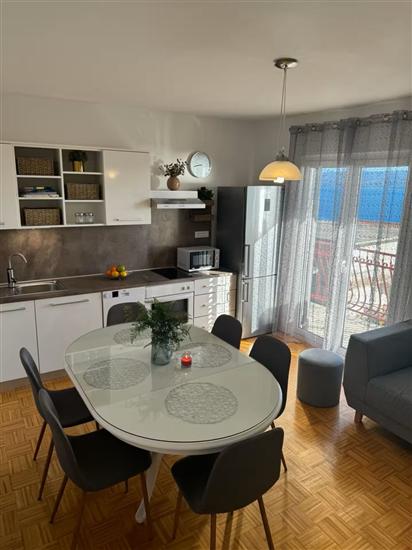 Apartment A1, for 6 persons