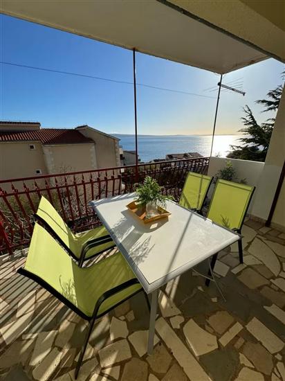 Apartment A1, for 6 persons