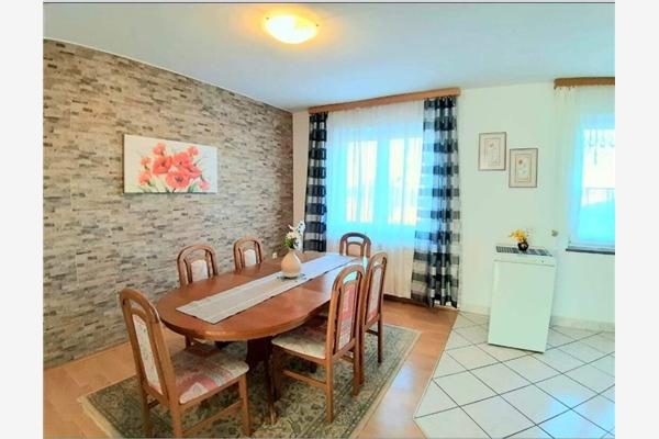 House K1, for 10 persons