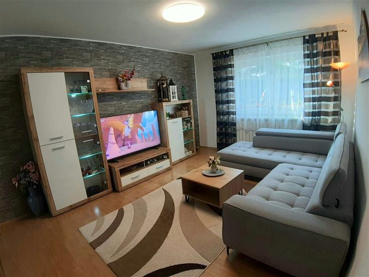 House K1, for 10 persons