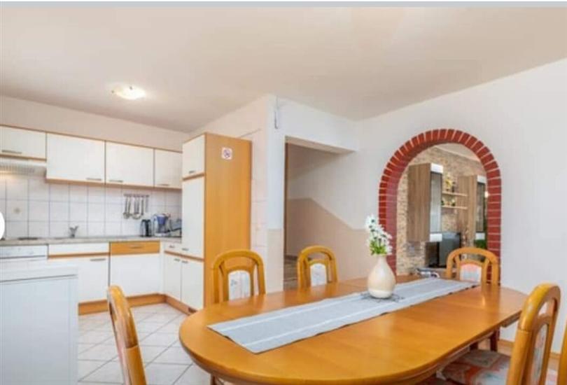 House K1, for 10 persons