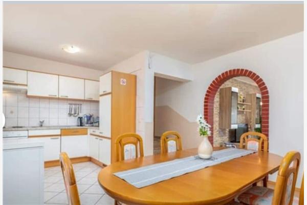 House K1, for 10 persons