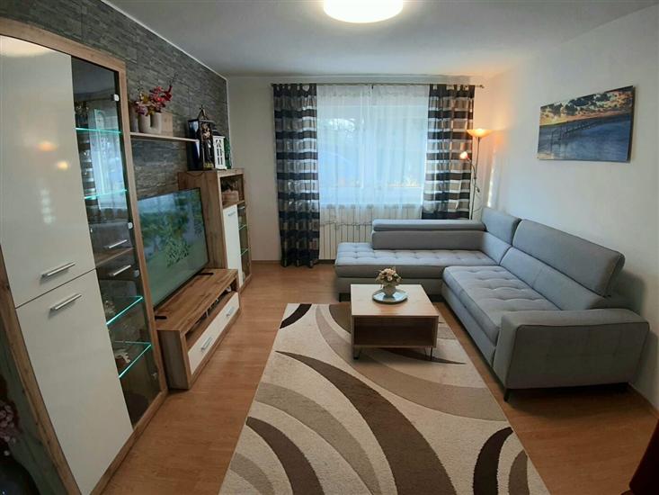 House K1, for 10 persons