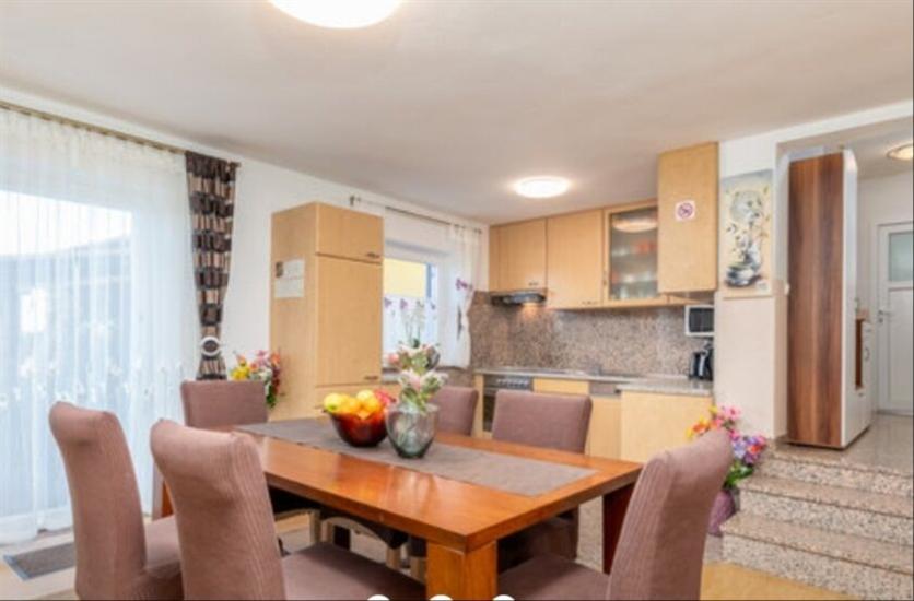 House K1, for 10 persons