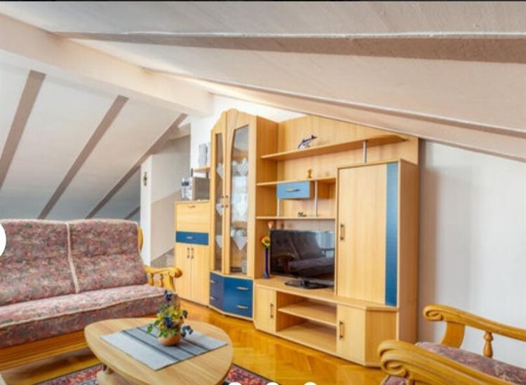 House K1, for 10 persons