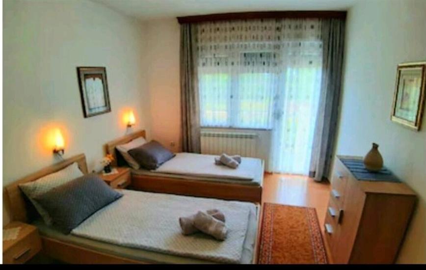 House K1, for 10 persons