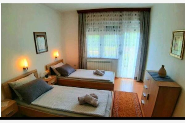 House K1, for 10 persons