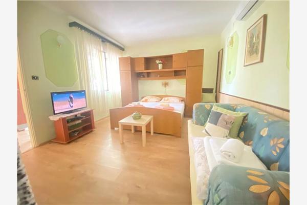Apartment A1, for 3 persons