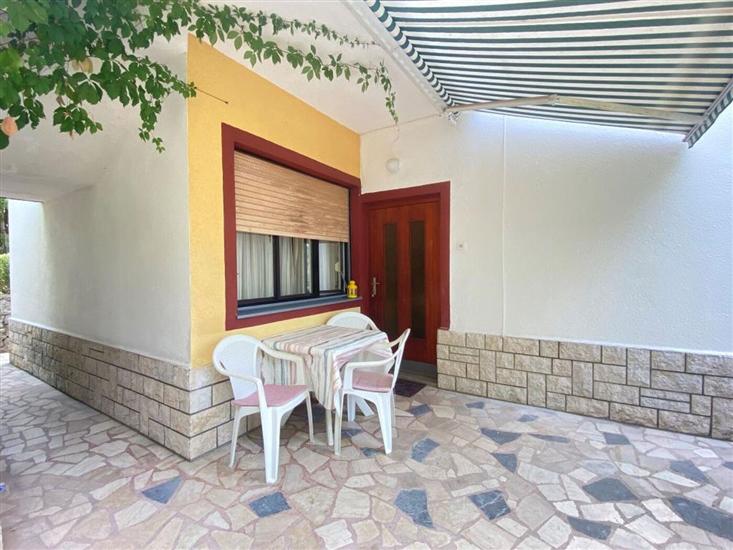 Apartment A1, for 3 persons