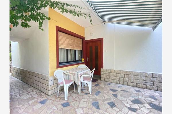 Apartment A1, for 3 persons