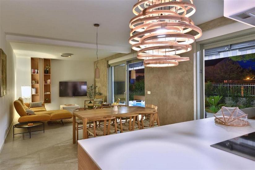 Apartment A1, for 6 persons