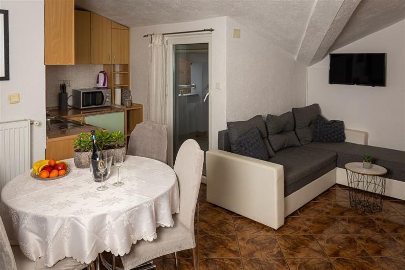 Apartment A2, for 4 persons
