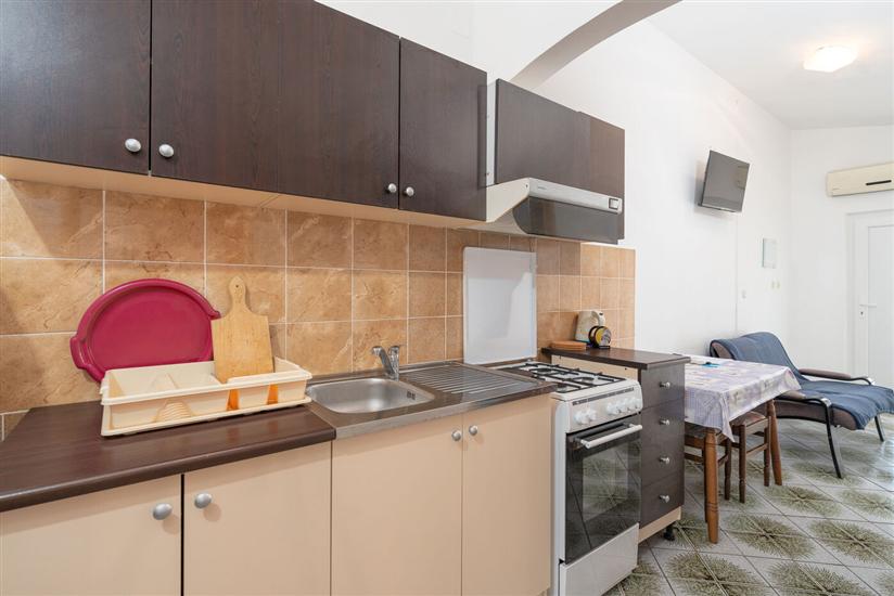 Apartment A4, for 5 persons