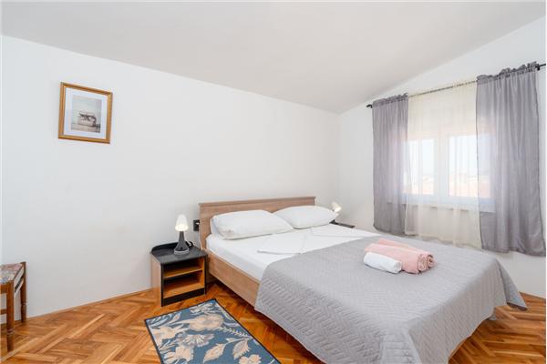 Apartment A4, for 5 persons