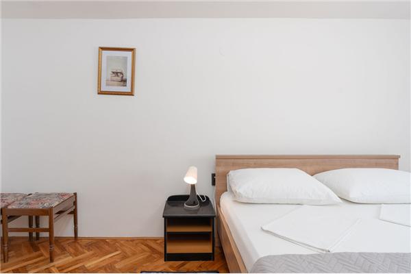 Apartment A4, for 5 persons