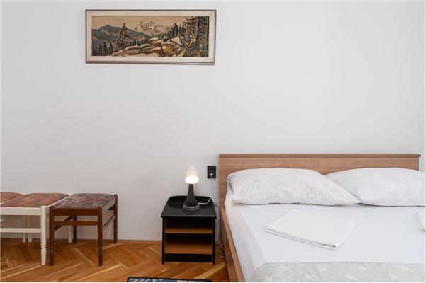 Apartment A2, for 5 persons