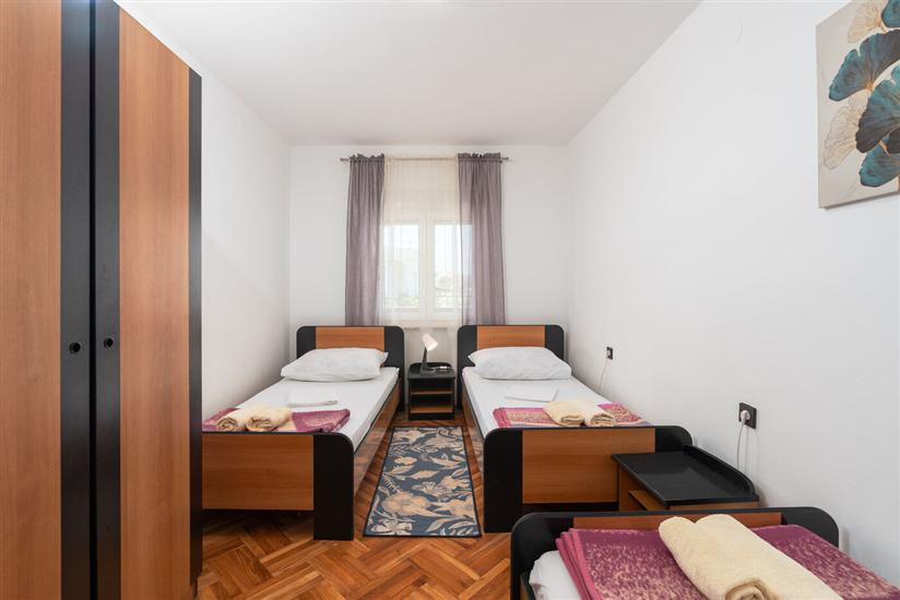 Apartment A2, for 5 persons