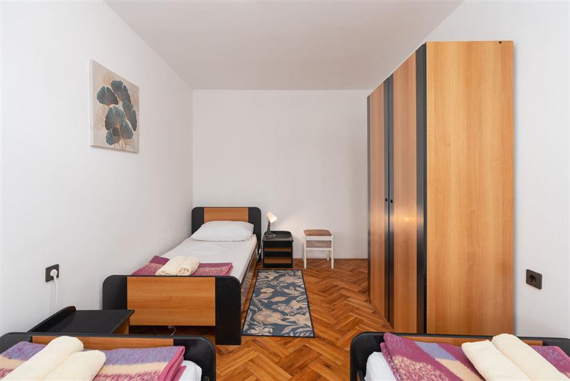 Apartment A2, for 5 persons