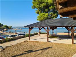 House - Nevidane - island Pasman