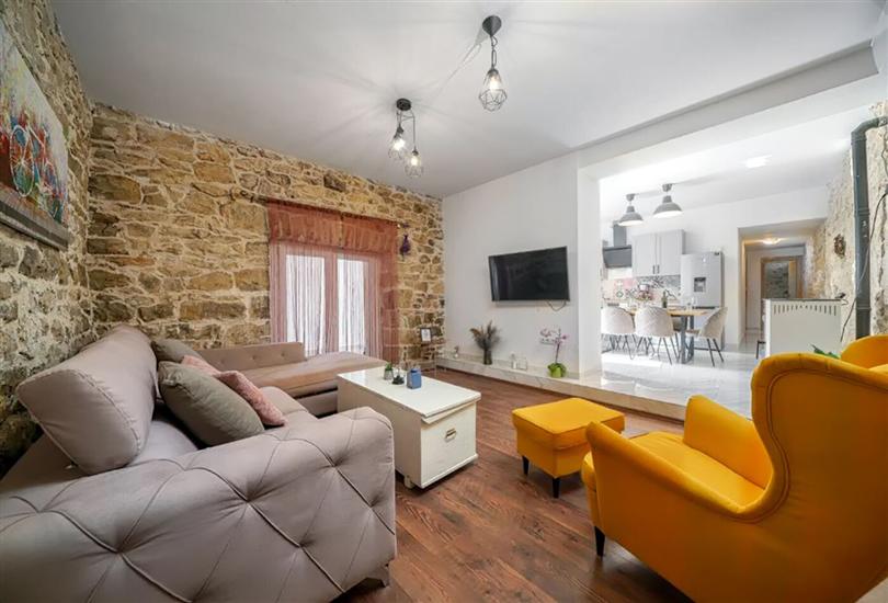 House K1, for 8 persons