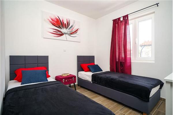 House K1, for 8 persons