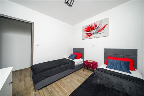 House K1, for 8 persons