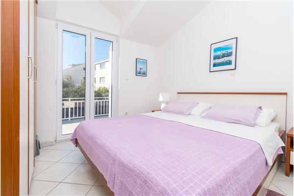 Apartment A2, for 3 persons