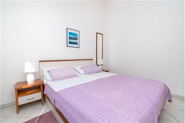 Apartment A2, for 3 persons