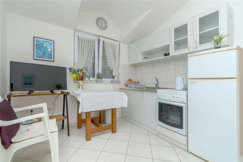 Apartment A2, for 3 persons