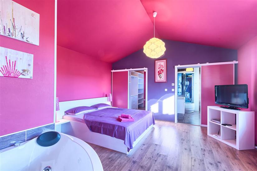 House K1, for 8 persons