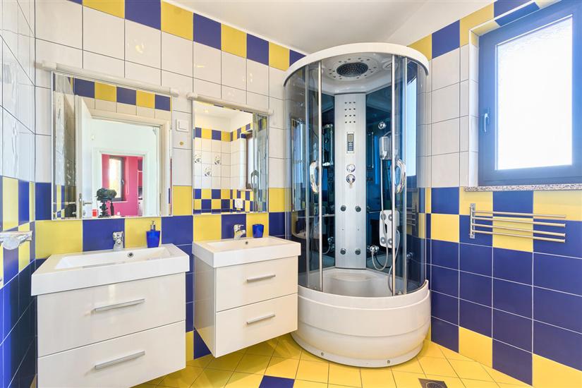 House K1, for 8 persons