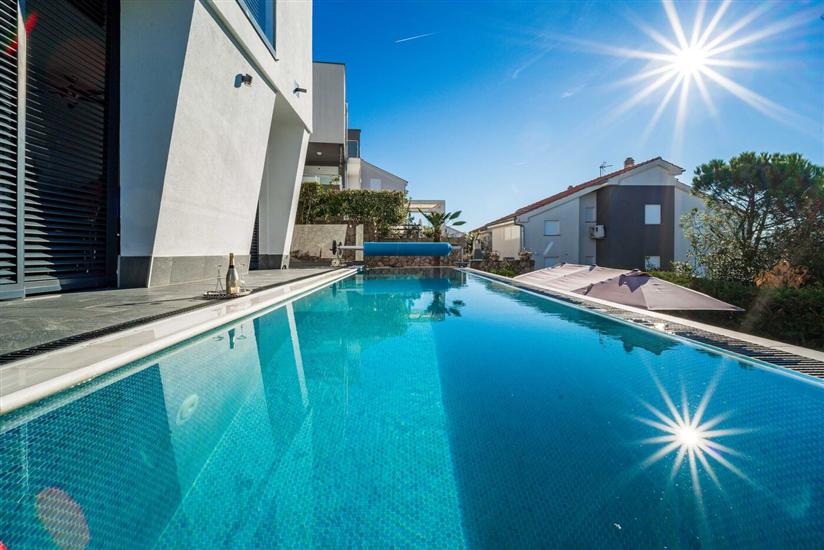 Apartment Island Beauty 2